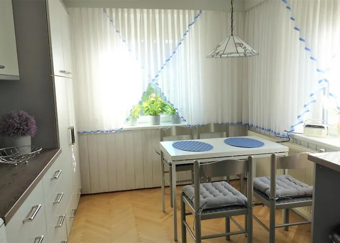 Zur Tischlerei شقة